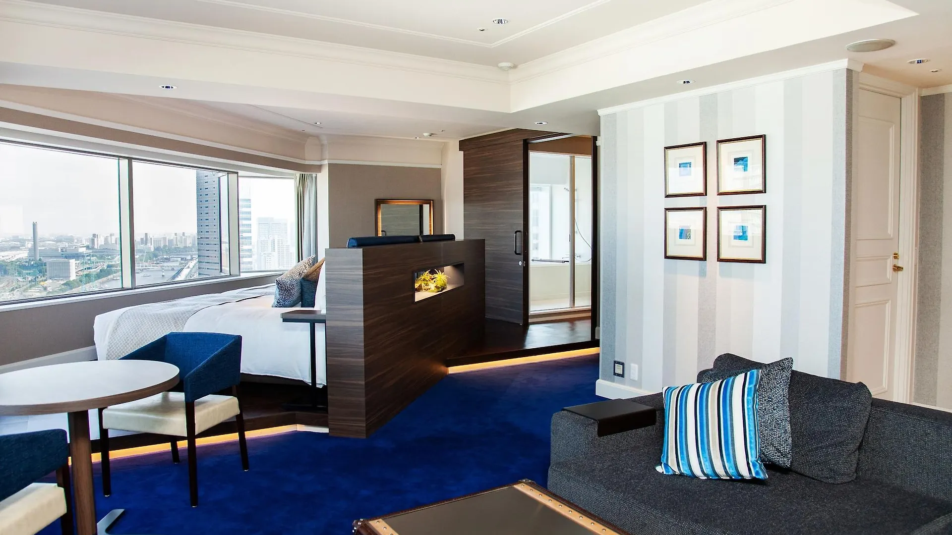 Hotel Ana Holiday Inn Tokyo Bay By Ihg