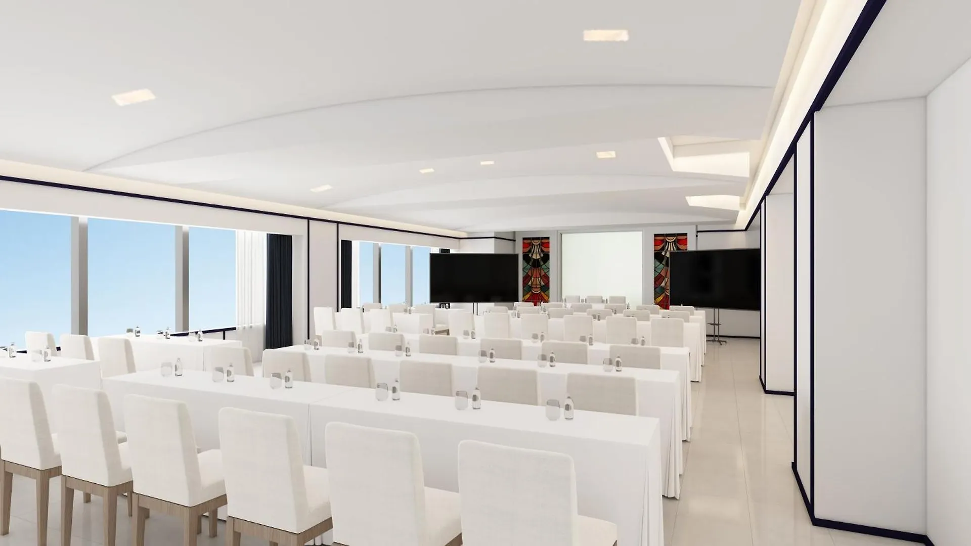 Hotel Ana Holiday Inn Tokyo Bay By Ihg
