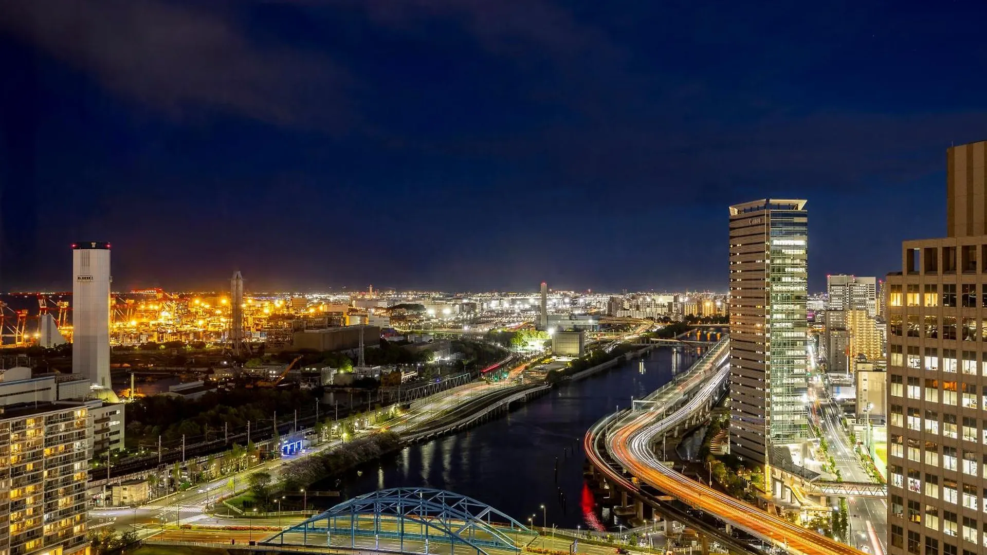 Hotel Ana Holiday Inn Tokyo Bay By Ihg