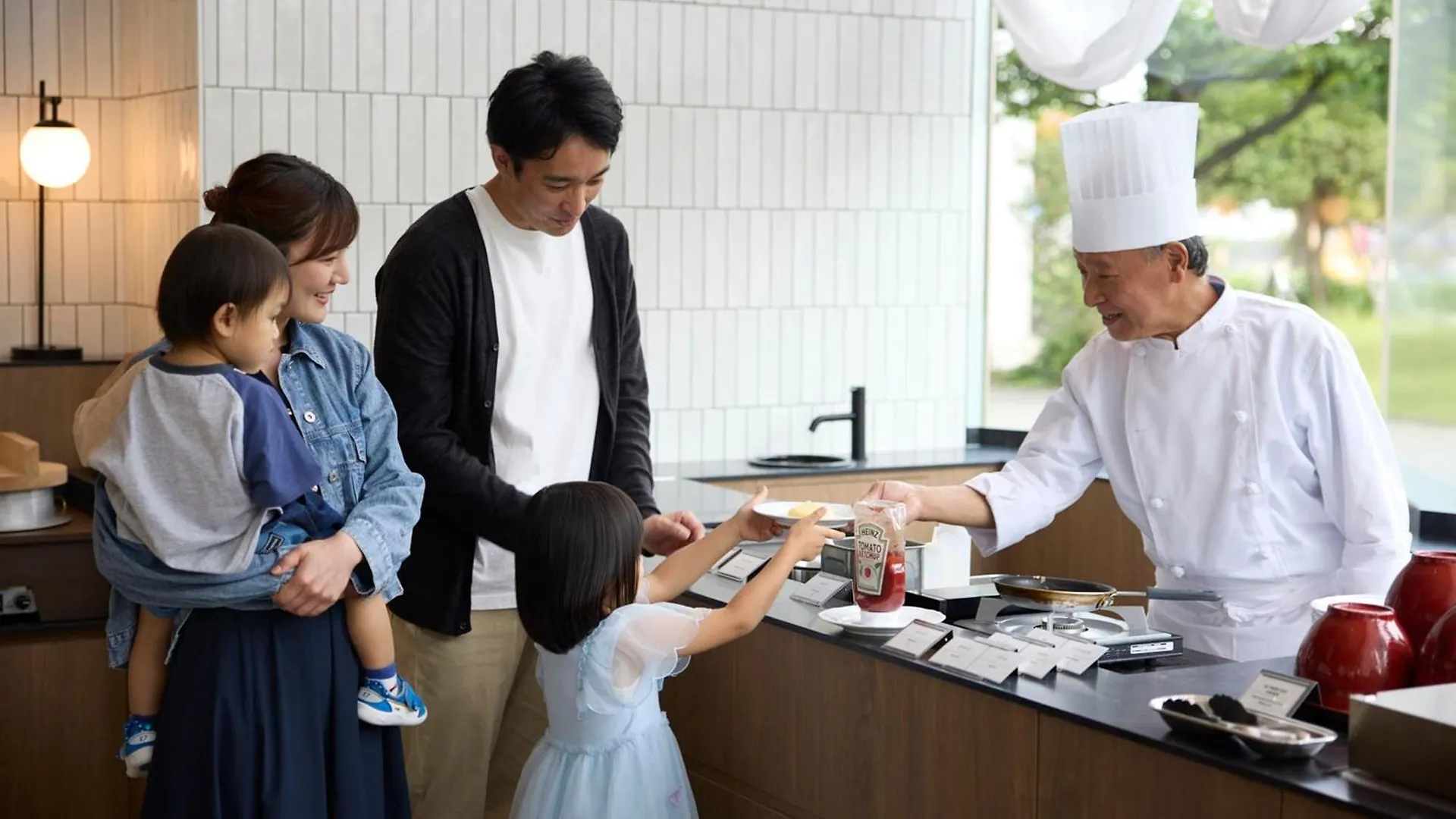 Ana Holiday Inn Tokyo Bay By Ihg Hotel